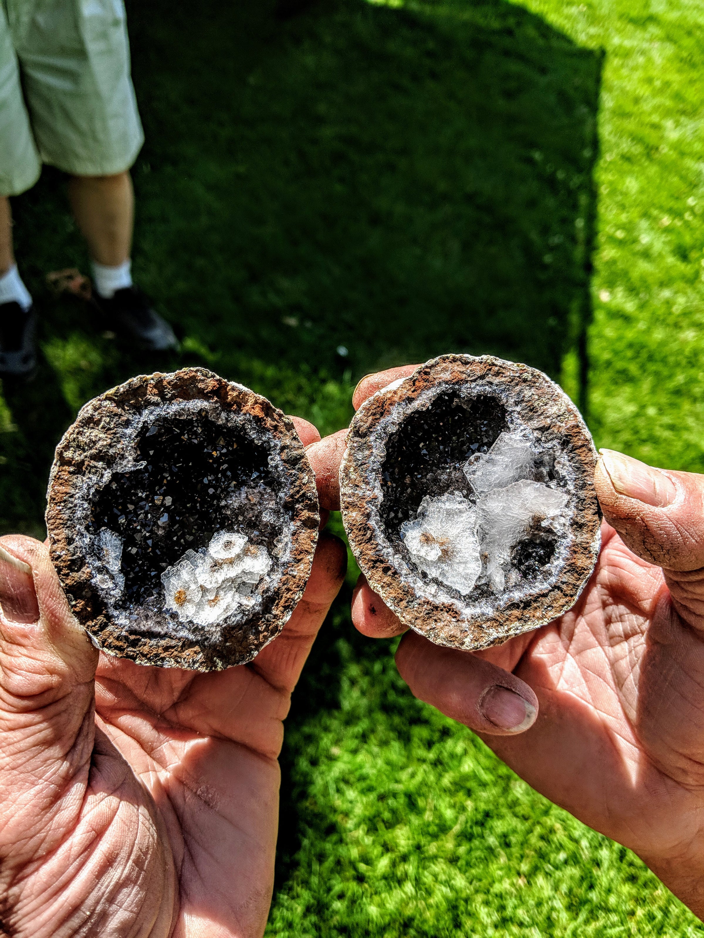 Mexican geodes bulk quantity (Amethyst, Smoky Quartz, Blue Quartz